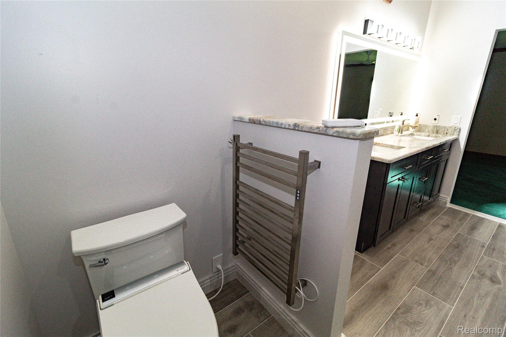 4450 Blood Road Metamora, MI 48455 - Photo 24 of 61 Primary Bath (4).jpg