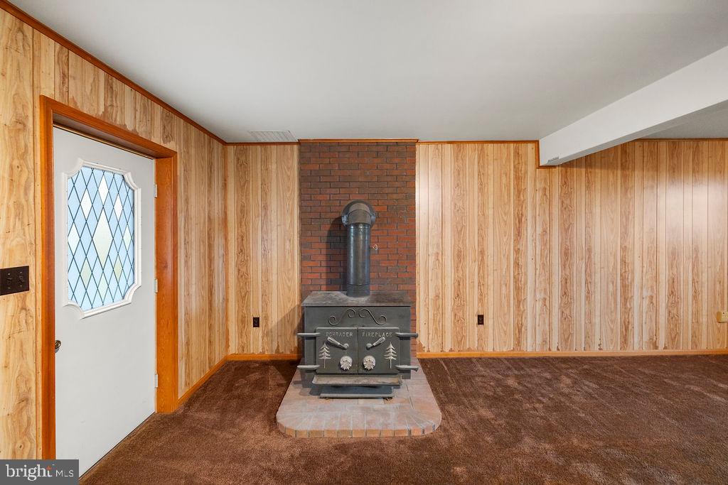 2165 Old Harrisburg Road Gettysburg, PA 17325 - Photo 22 of 44 a view of a hallway with front door