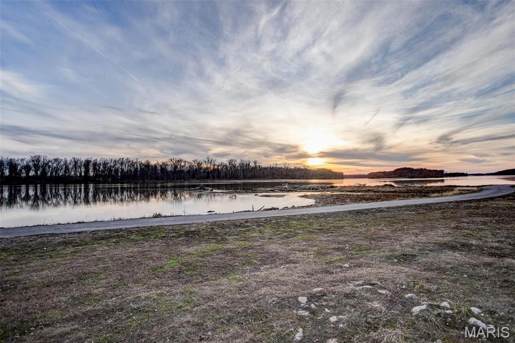 1109 West Main Street Grafton, IL 62037 - Photo 7 of 11