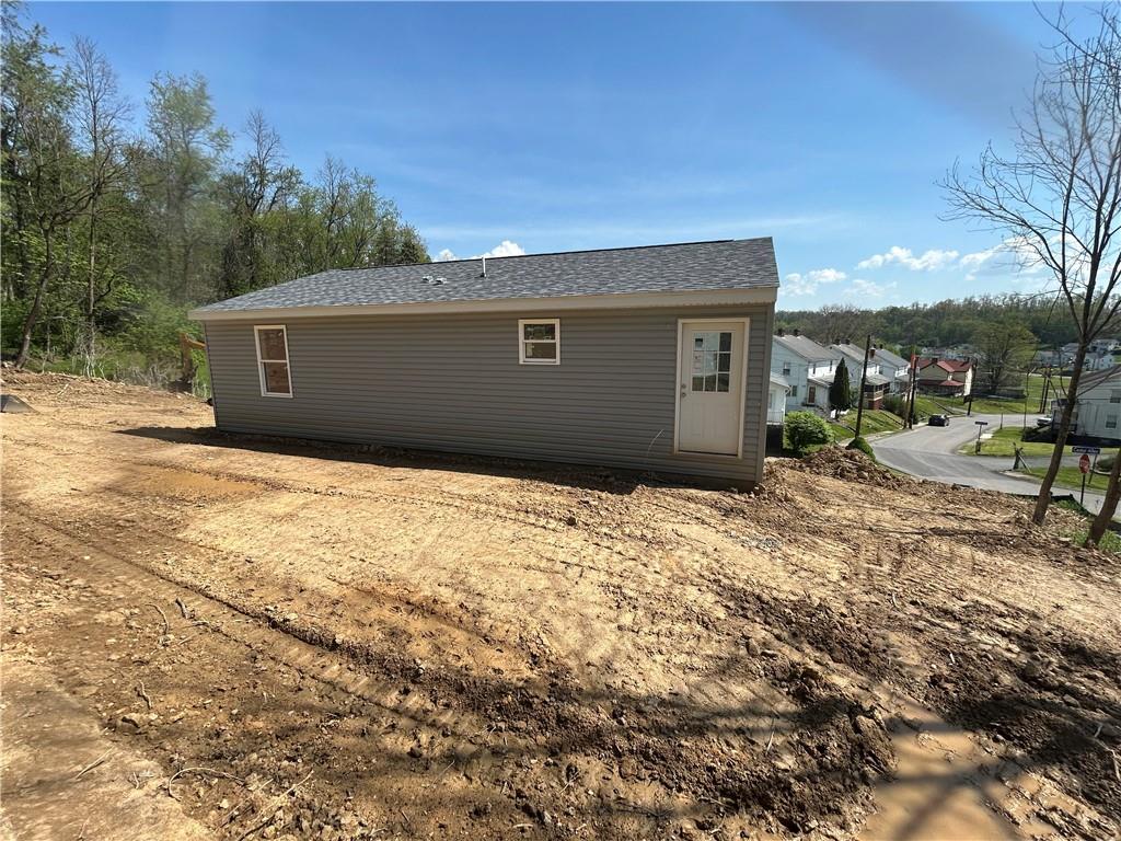 102 Cedar Alley Muse, PA 15350 - Photo 3 of 7
