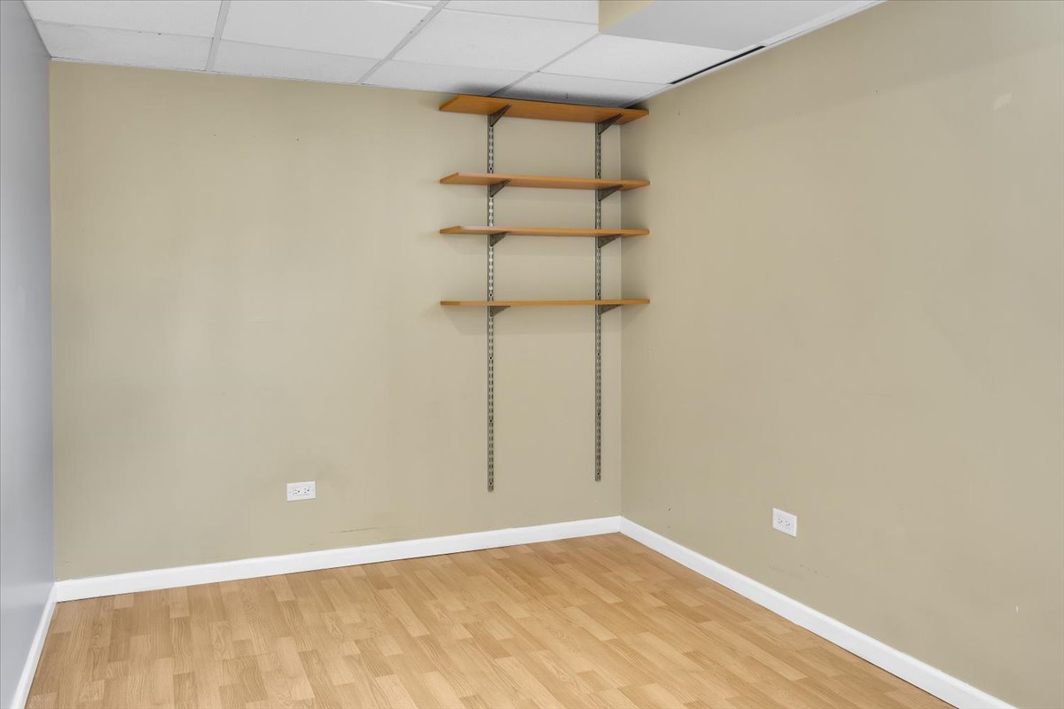 10822 Major Avenue Chicago Ridge, IL 60415 - Photo 27 of 30 a view of a room with shelf