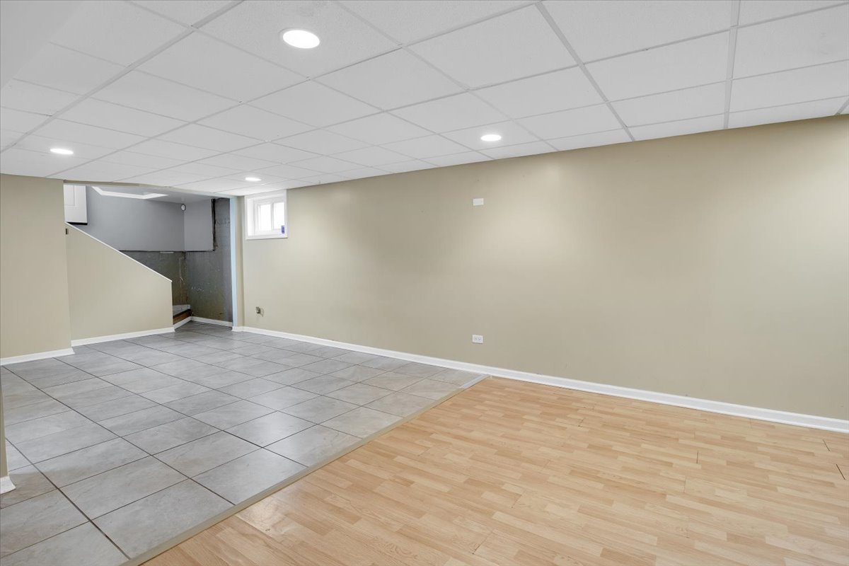 10822 Major Avenue Chicago Ridge, IL 60415 - Photo 30 of 30 a view of an empty room