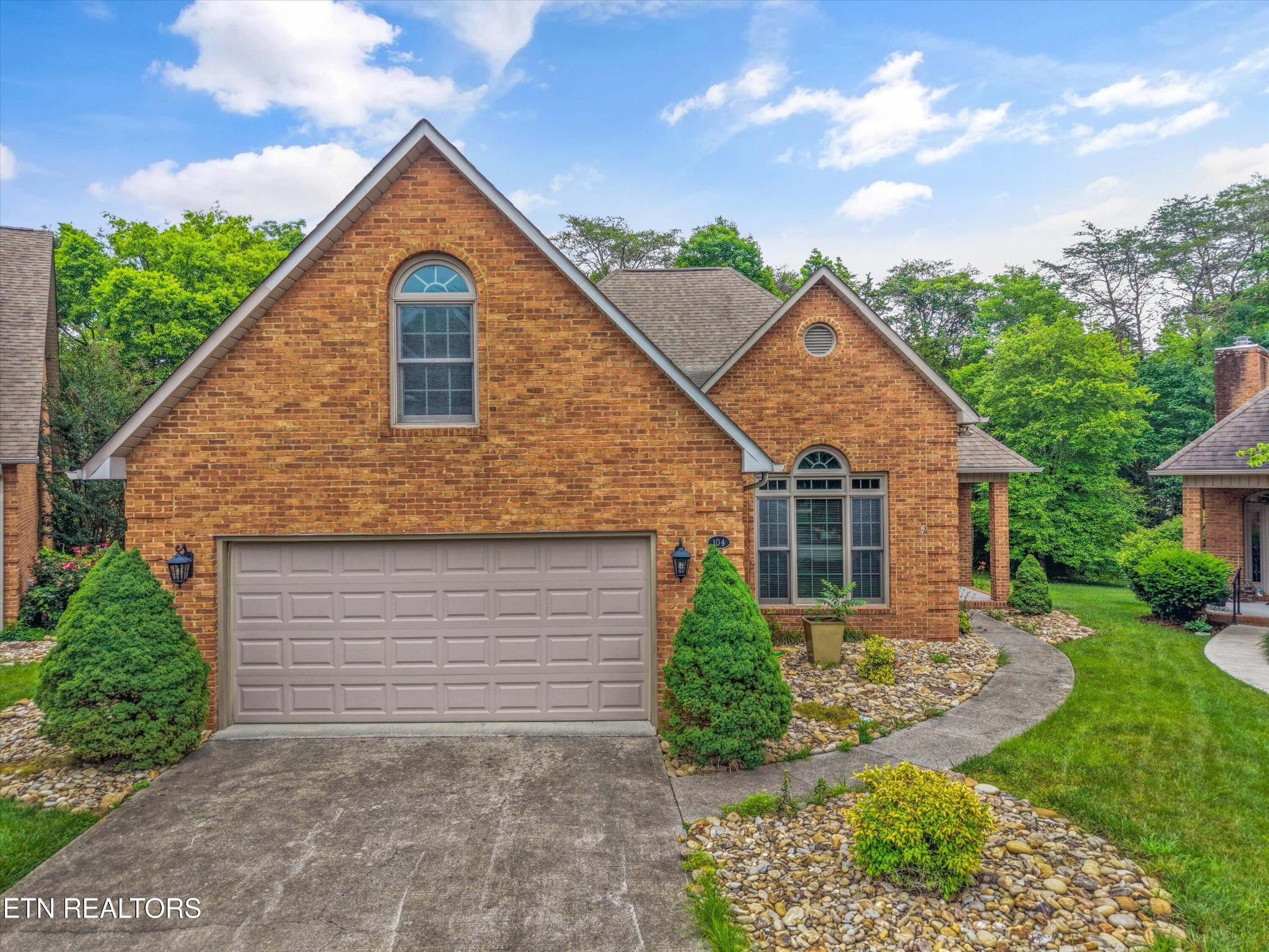 104 Emory Lane Oak Ridge, TN 37830 - Photo 1 of 38 Gallery Image 1