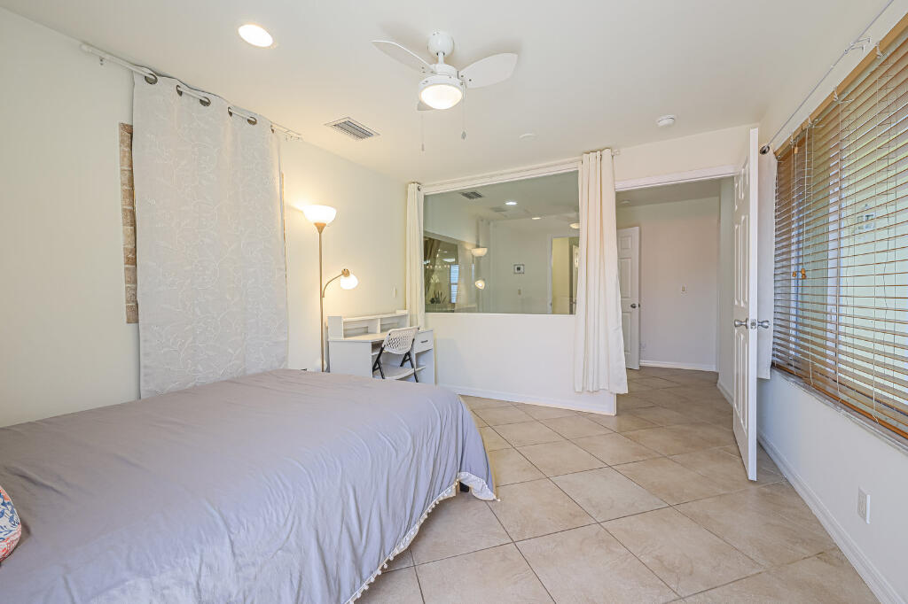 384 Northwest 23rd Street Boca Raton, FL 33431 - Photo 24 of 45 42398_25_image-191413_07.15.2026