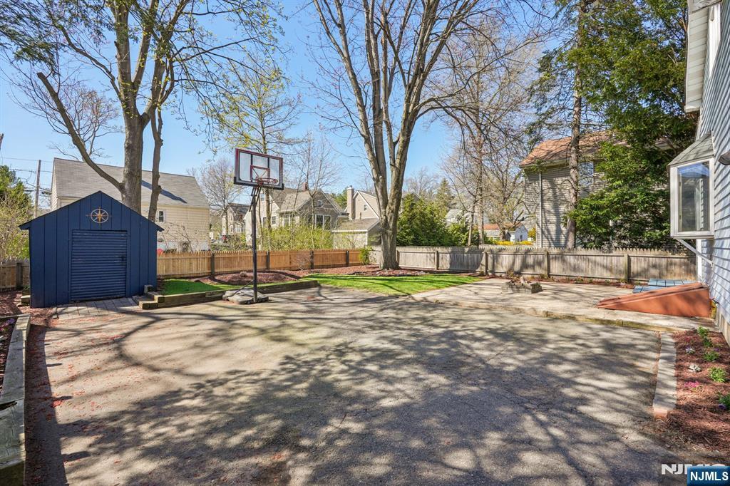 454 Northern Parkway Ridgewood, NJ 07450 - Photo 17 of 21