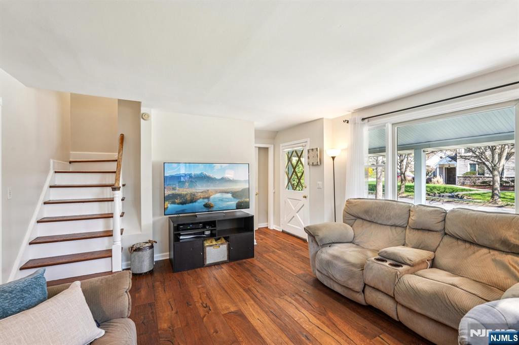 454 Northern Parkway Ridgewood, NJ 07450 - Photo 5 of 21