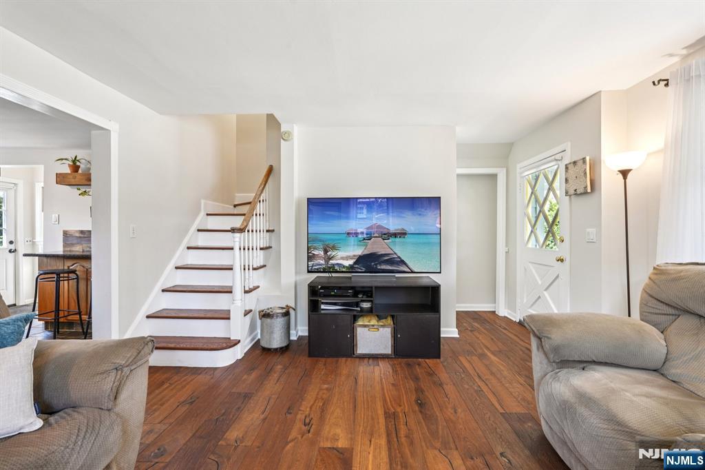 454 Northern Parkway Ridgewood, NJ 07450 - Photo 7 of 21