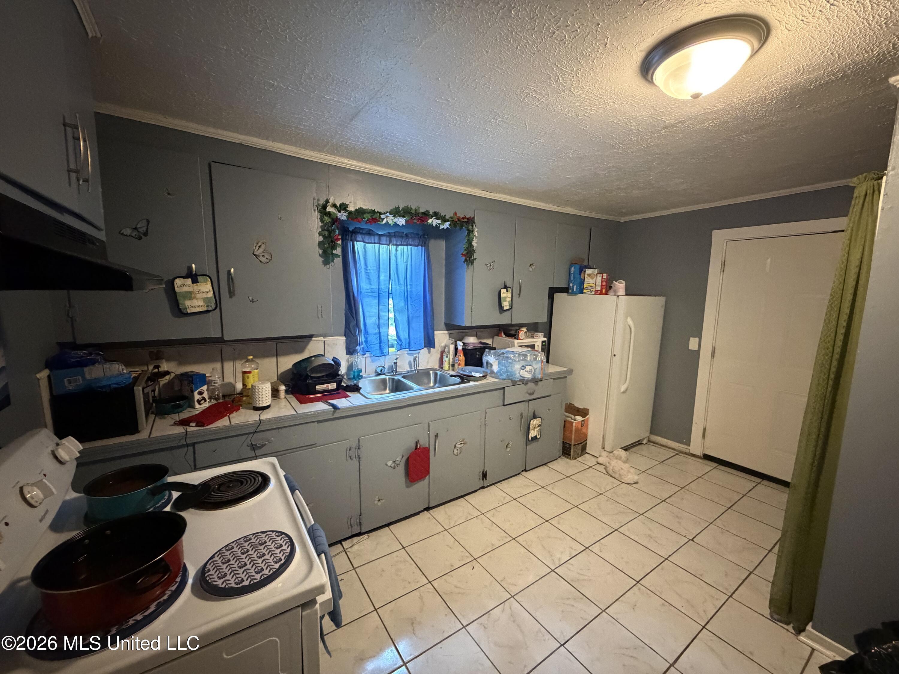 3544 Hines Street Jackson, MS 39212 - Photo 2 of 12 IMG_6442