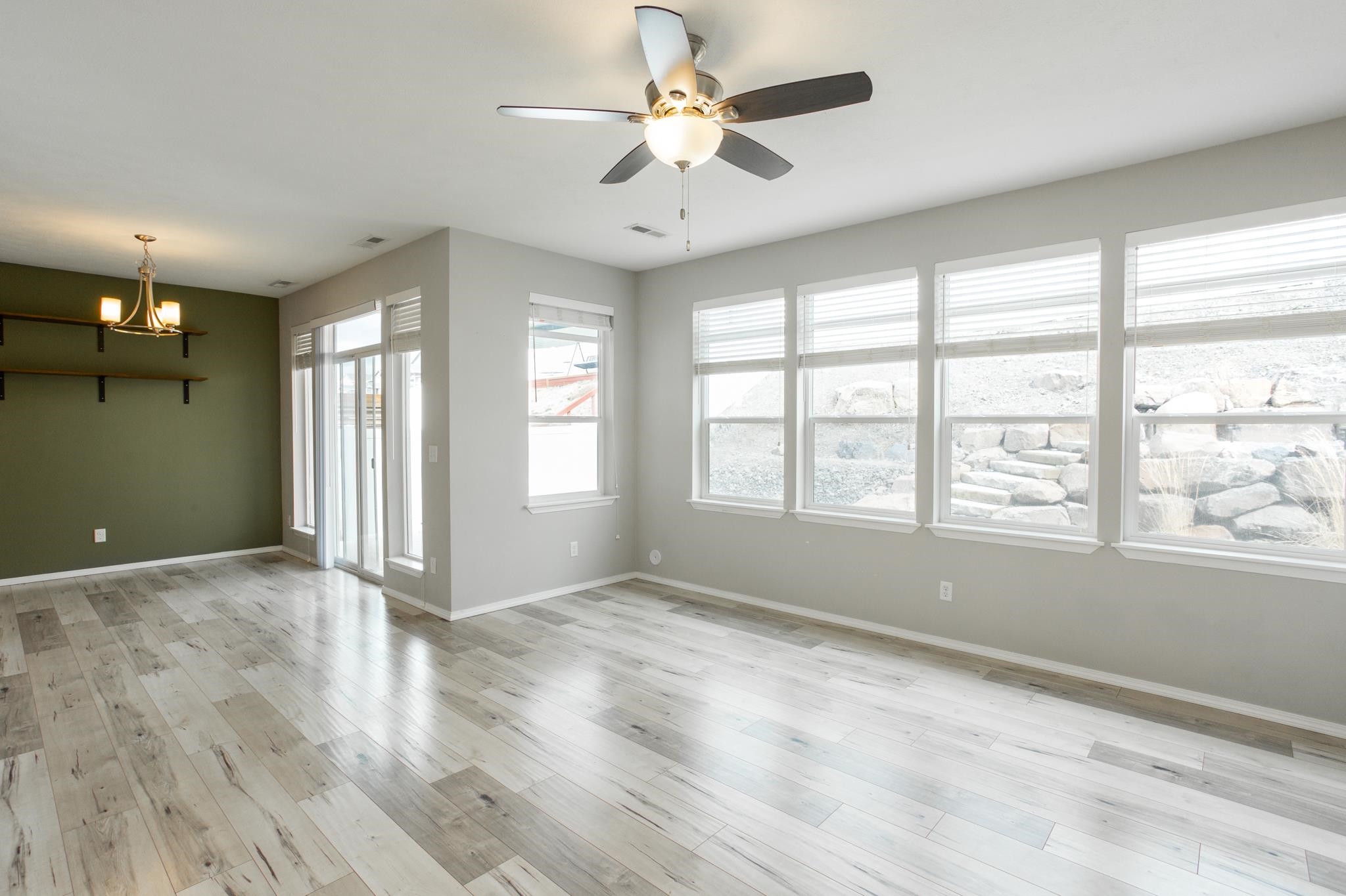 8406 North James Court Spokane, WA 99208 - Photo 8 of 26