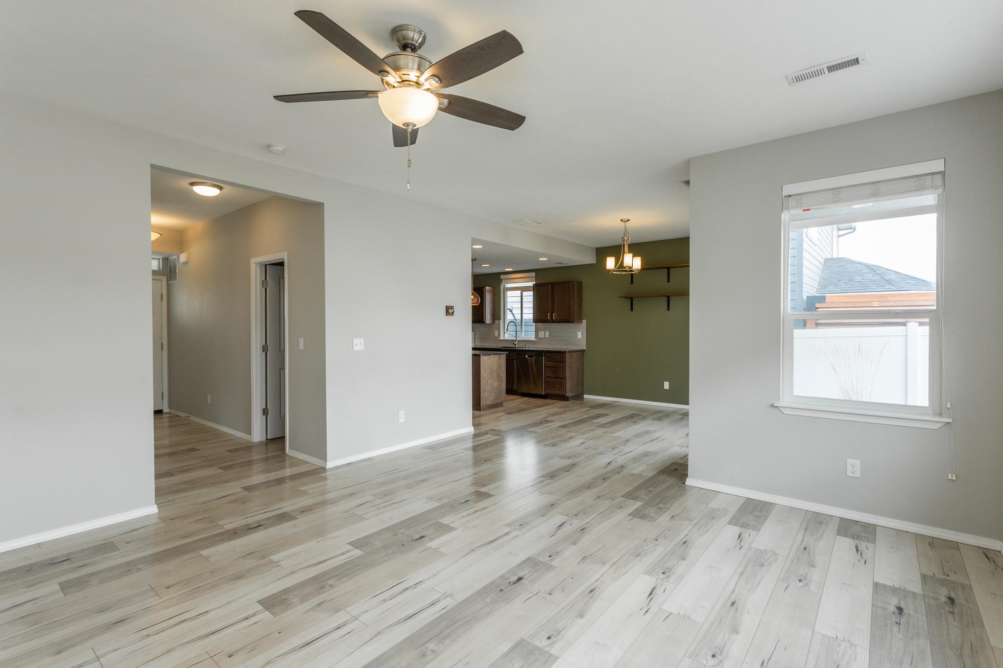 8406 North James Court Spokane, WA 99208 - Photo 9 of 26