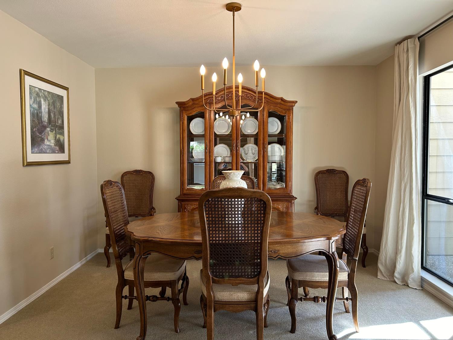 1067 Rio Cidade Way Sacramento, CA 95831 - Photo 16 of 33 a dining room with furniture and window