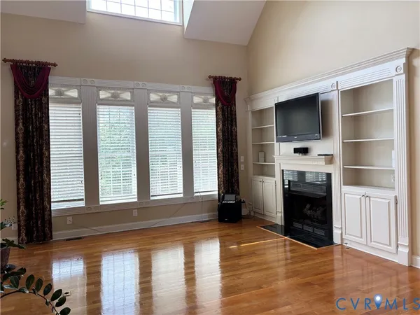 $849,999 | 11813 Middlecoff Drive, Chester, VA 23836