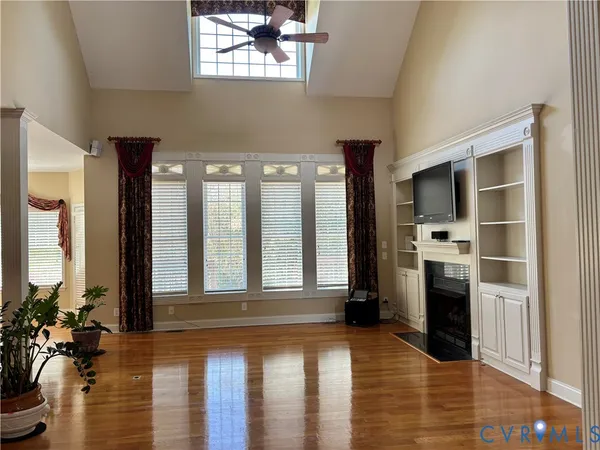$849,999 | 11813 Middlecoff Drive, Chester, VA 23836