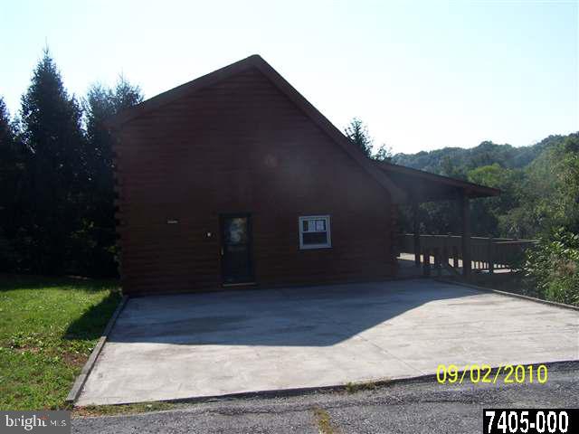803 Blooming Grove Road Hanover, PA 17331 - Photo 8 of 25