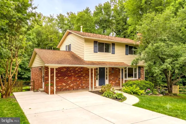 $879,900 | 10103 Dundalk Street, Fairfax, VA 22032