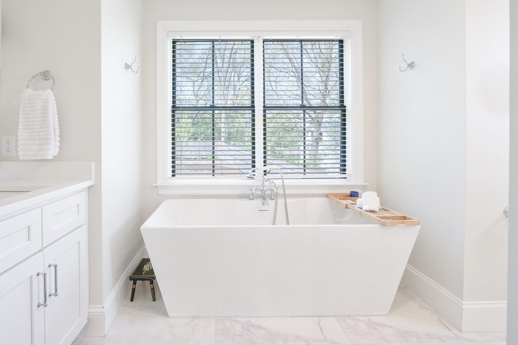 1473 Great Plain Avenue Needham, MA 02492 - Photo 21 of 42