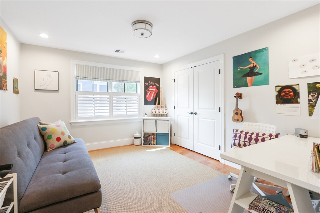 1473 Great Plain Avenue Needham, MA 02492 - Photo 22 of 42