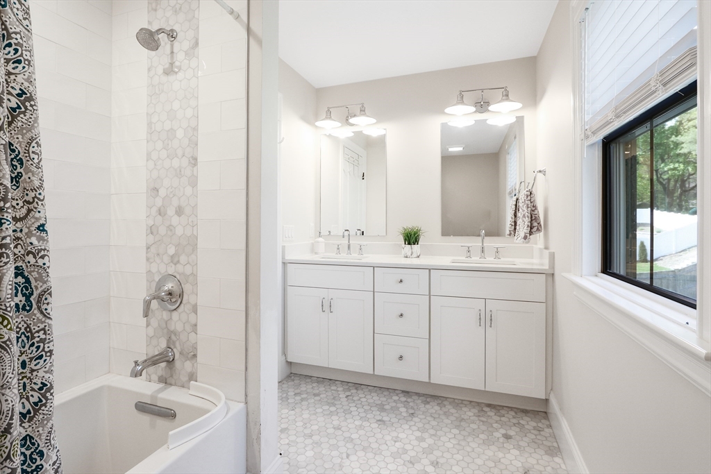 1473 Great Plain Avenue Needham, MA 02492 - Photo 26 of 42