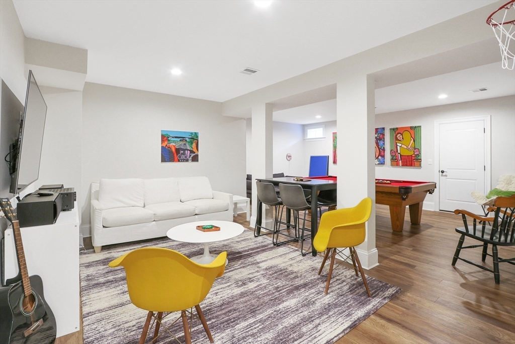 1473 Great Plain Avenue Needham, MA 02492 - Photo 34 of 42