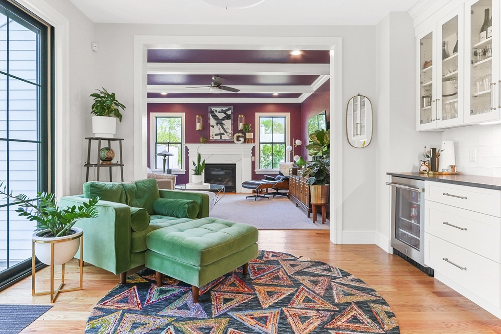 1473 Great Plain Avenue Needham, MA 02492 - Photo 7 of 42