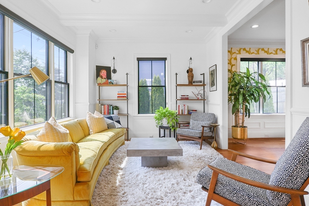 1473 Great Plain Avenue Needham, MA 02492 - Photo 10 of 42