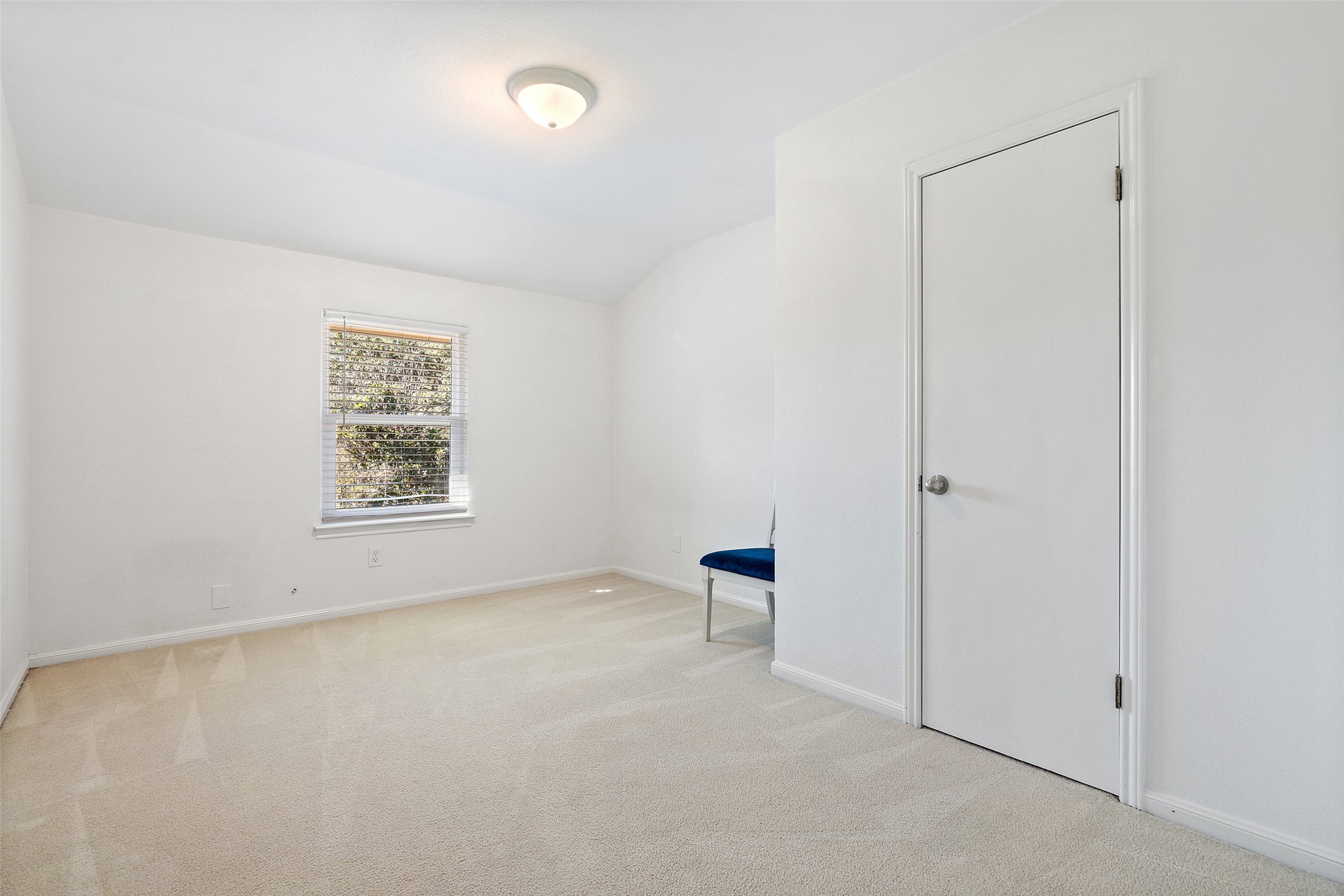6906 One Oak Road Austin, TX 78749 - Photo 23 of 39