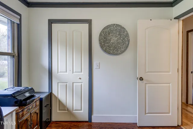 $430,000 | 335 Pleasant Hill Place, Bluff City, TN 37618