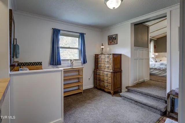 $430,000 | 335 Pleasant Hill Place, Bluff City, TN 37618