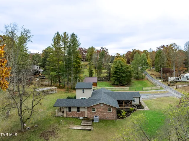 $430,000 | 335 Pleasant Hill Place, Bluff City, TN 37618