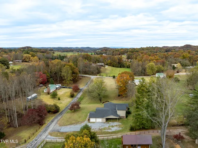 $430,000 | 335 Pleasant Hill Place, Bluff City, TN 37618