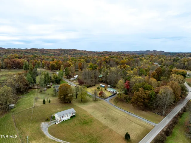 $430,000 | 335 Pleasant Hill Place, Bluff City, TN 37618