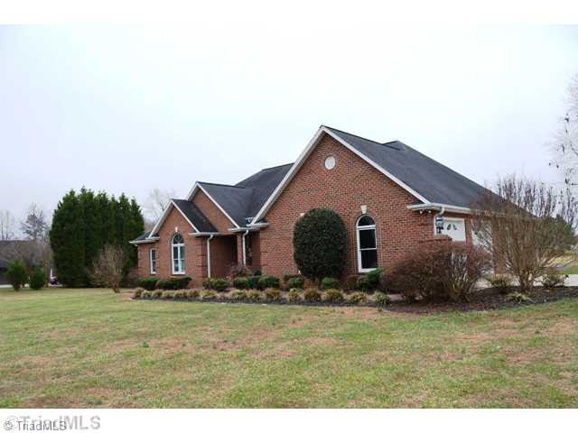 1611 Happy Hill Road Lexington, NC 27295 - Photo 1 of 15 Exterior Front.