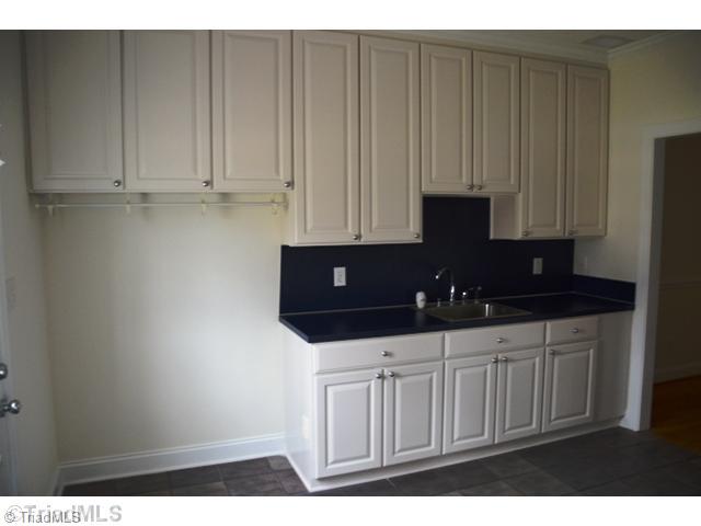 1611 Happy Hill Road Lexington, NC 27295 - Photo 13 of 15 Laundry Room.