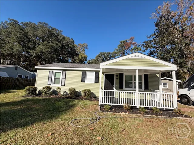 $1,900 | 28 Arthur Circle, Savannah, GA 31406