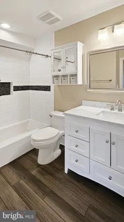 $5,615 | 1834 Massachusetts Avenue Southeast, Washington, DC 20003