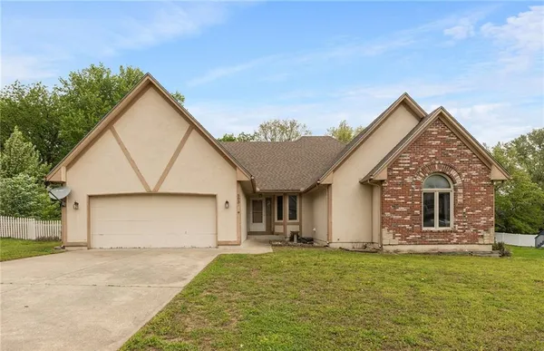 $372,900 | 503 Larkin Court, Warrensburg, MO 64093