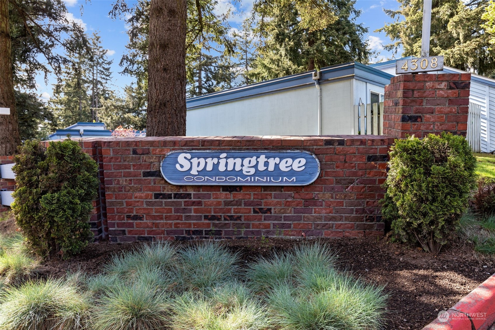 4308 Northeast Sunset Boulevard, Unit I3 Renton, WA 98059 - Photo 2 of 38 Gallery Image 2