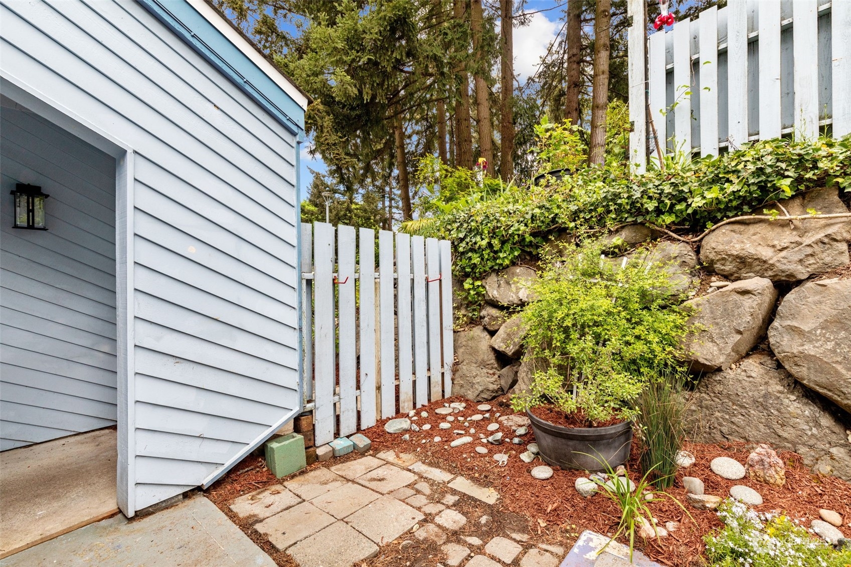 4308 Northeast Sunset Boulevard, Unit I3 Renton, WA 98059 - Photo 27 of 38 Gallery Image 27