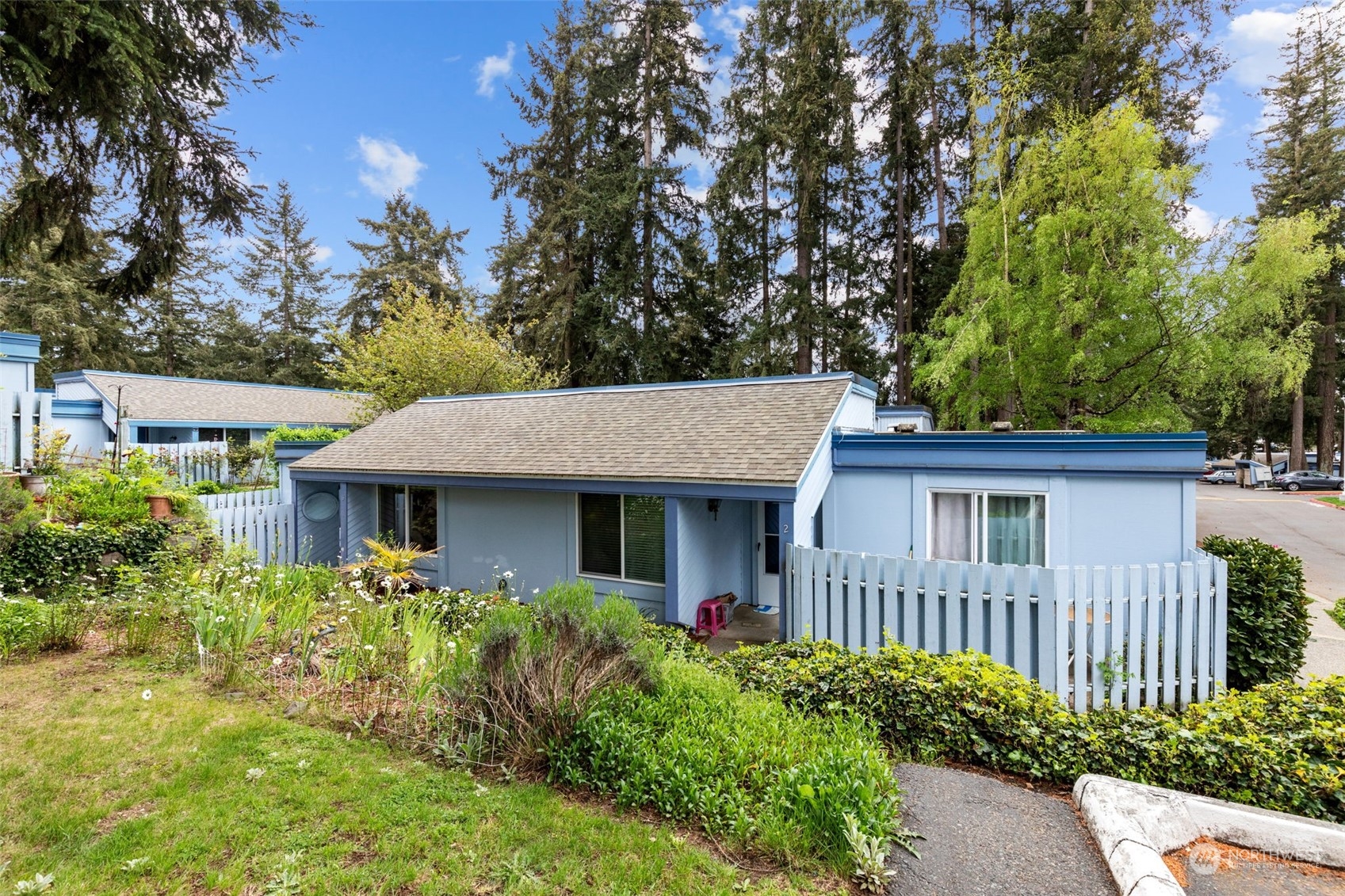 4308 Northeast Sunset Boulevard, Unit I3 Renton, WA 98059 - Photo 3 of 38 Gallery Image 3