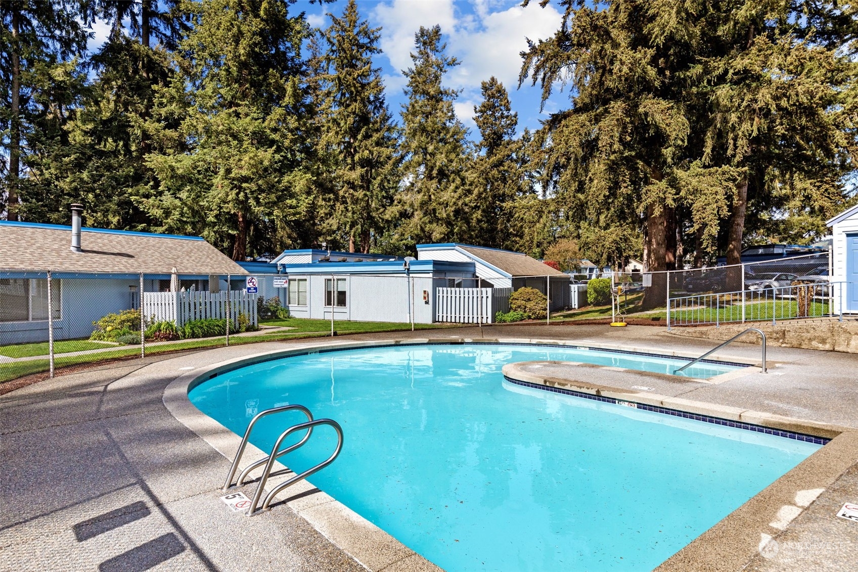 4308 Northeast Sunset Boulevard, Unit I3 Renton, WA 98059 - Photo 37 of 38 Gallery Image 37