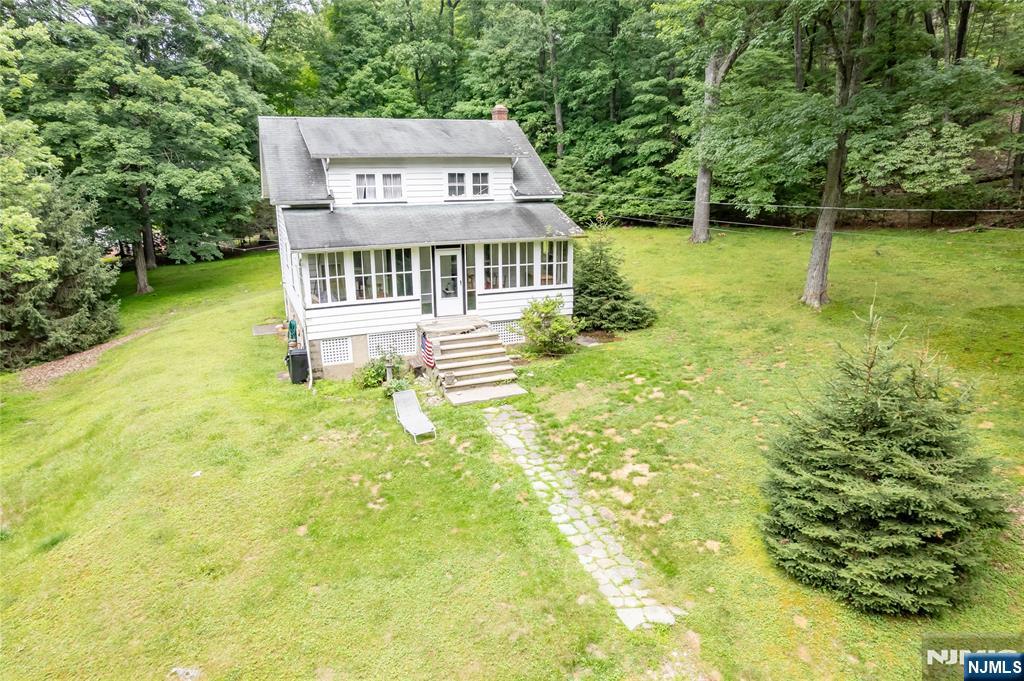 121 Townsend Road Wanaque, NJ 07465 - Photo 1 of 39