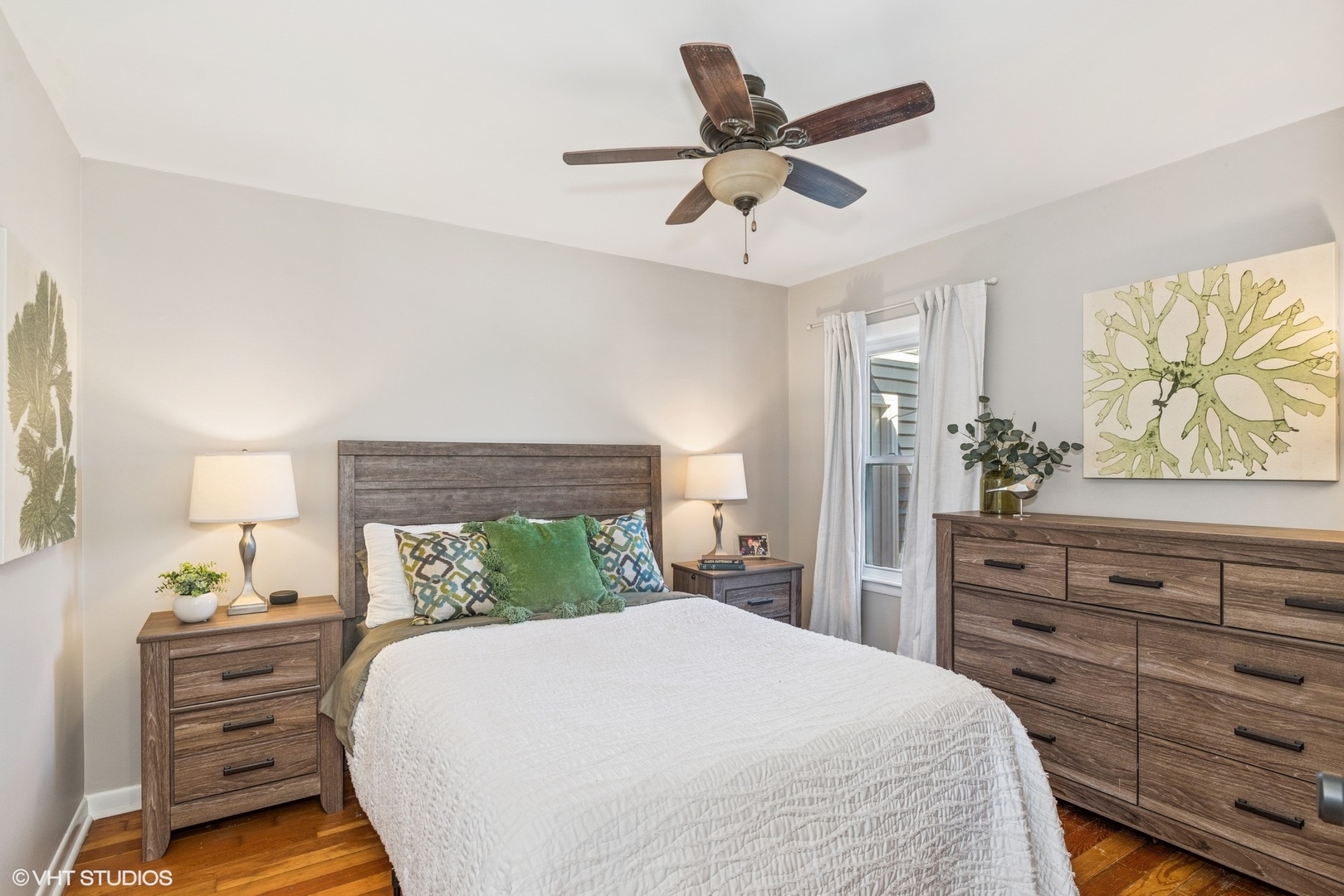 5414 Thelen Drive McHenry, IL 60051 - Photo 11 of 18 a bedroom with a bed and a dresser