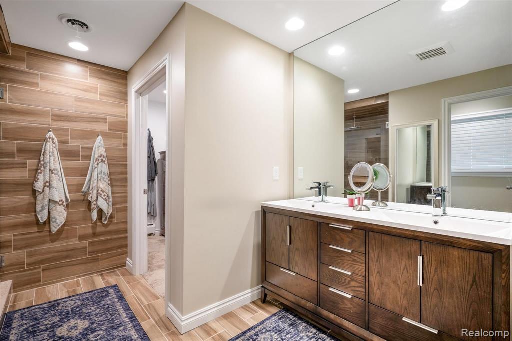 908 South Reading Road Bloomfield Hills, MI 48304 - Photo 30 of 49