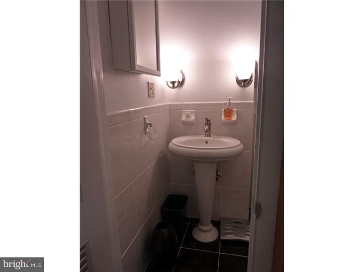 230 Rutledge Avenue Rutledge, PA 19070 - Photo 21 of 25 Bathroom