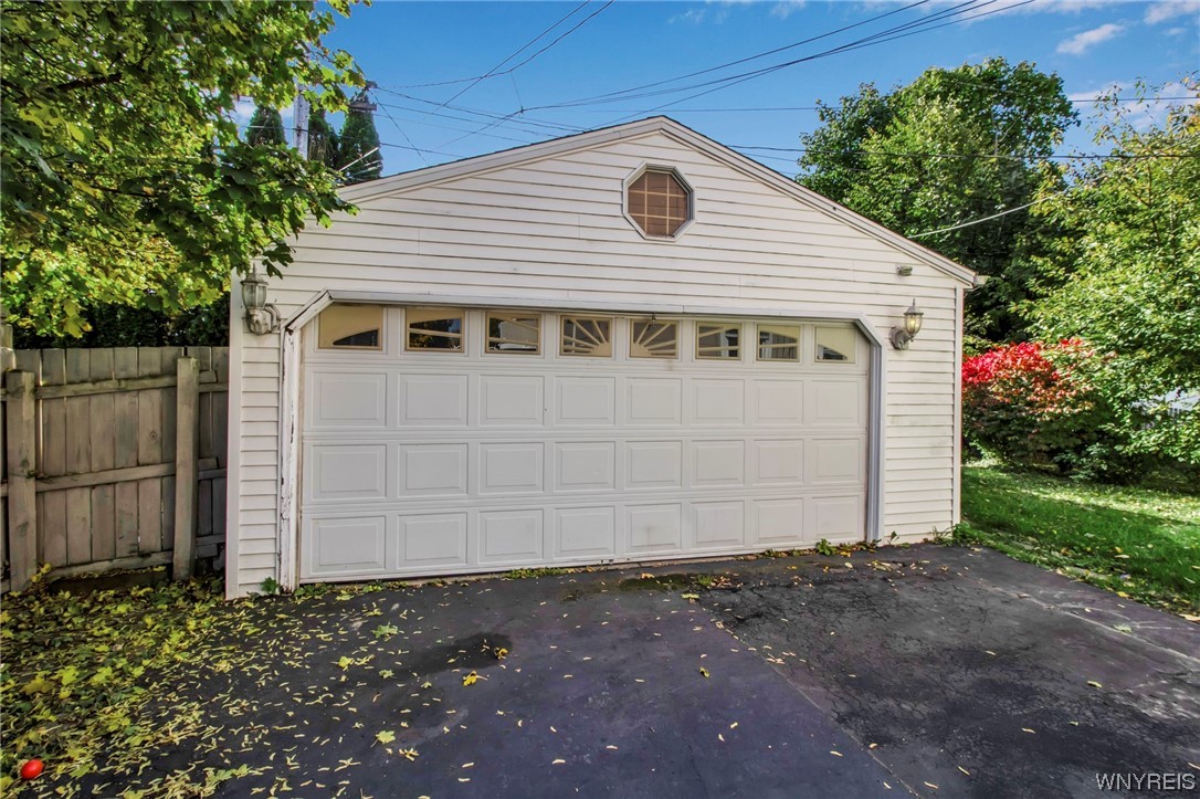 155 Harding Road Buffalo, NY 14220 - Photo 2 of 50