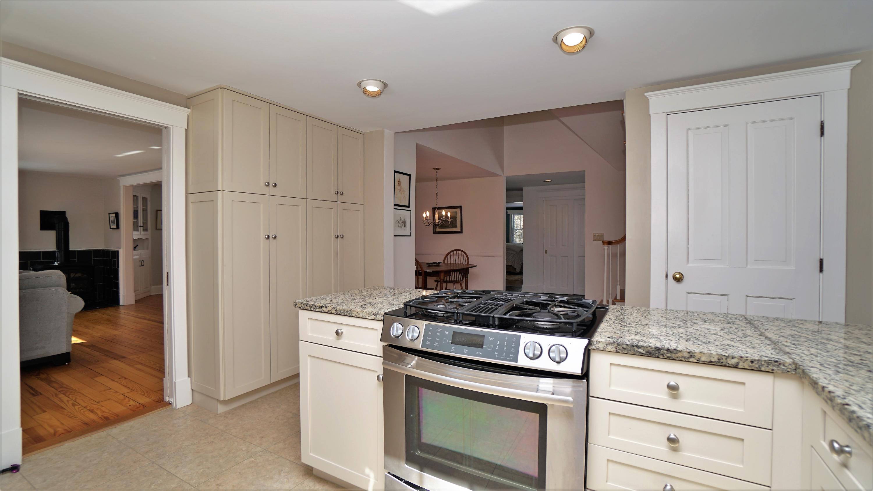 378 Middle Road Falmouth, ME 04105 - Photo 14 of 45 8 (3)