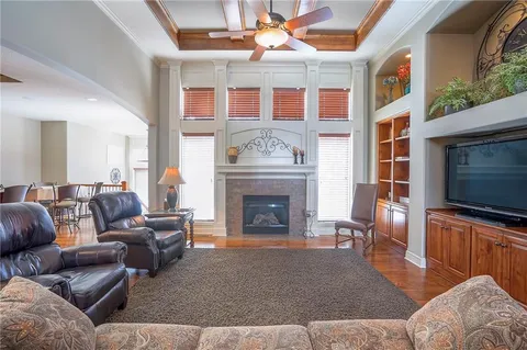 $575,000 | 7803 North Hull Avenue, Kansas City, MO 64151