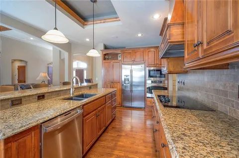 $575,000 | 7803 North Hull Avenue, Kansas City, MO 64151