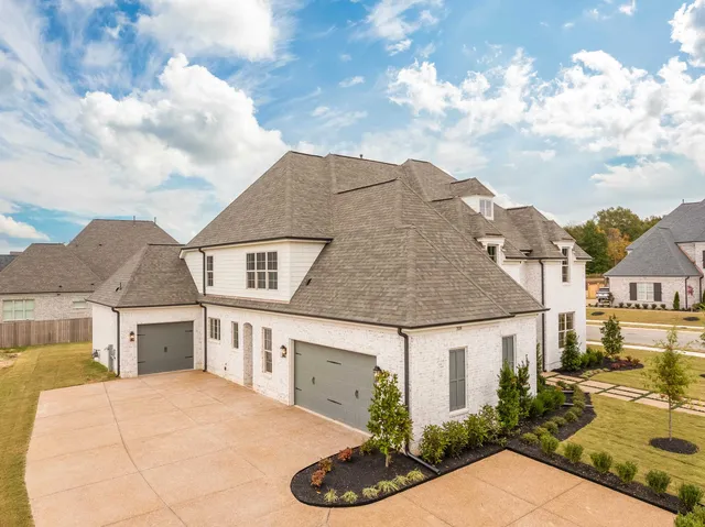 $1,049,511 | 318 Beckham Drive, Collierville, TN 38017