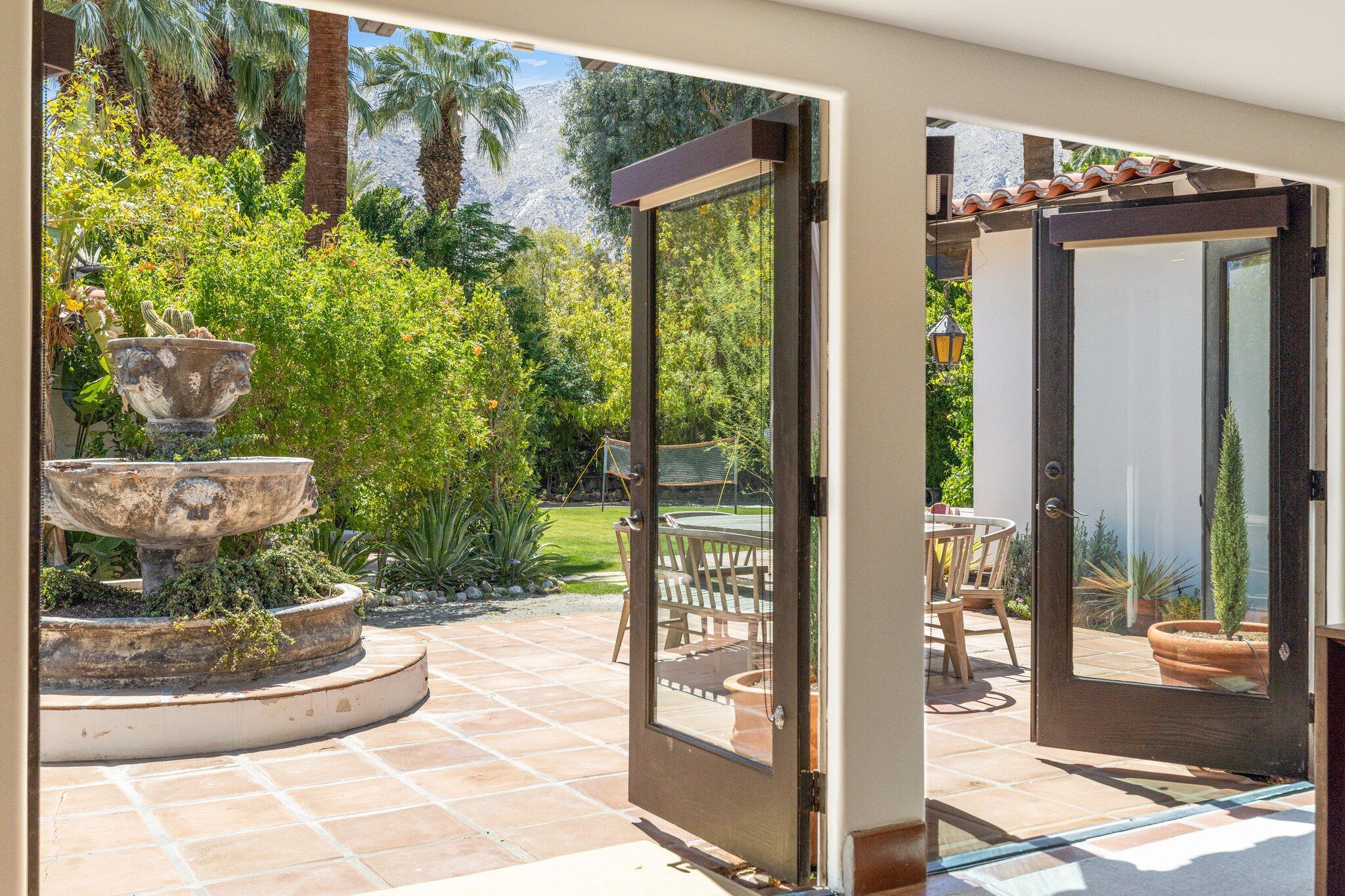 435 West Vereda Sur Palm Springs, CA 92262 - Photo 21 of 80 21-web-or-mls-2H8A4155